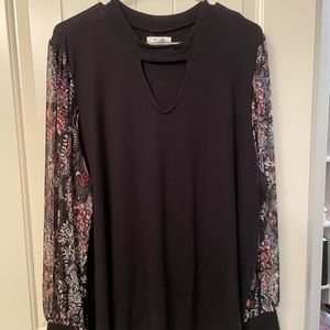 Plus size Maurices top